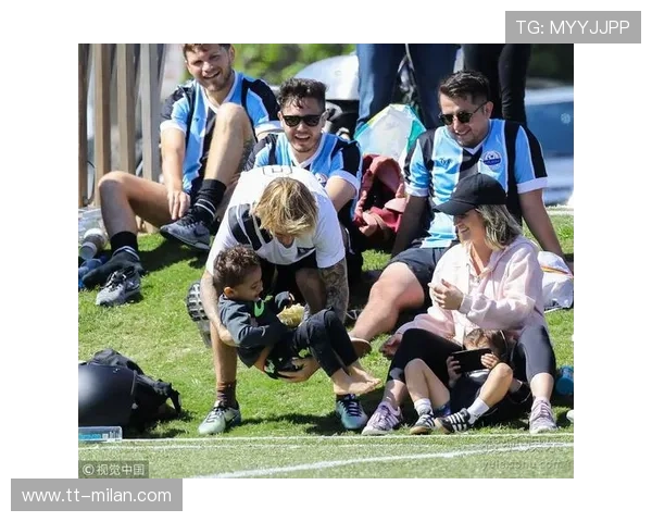 “球星私密：场外的精彩趣味故事”，球场外 短片