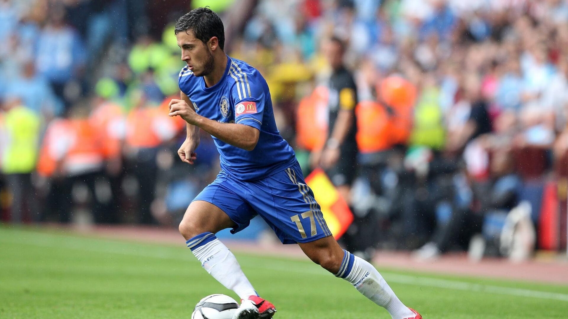 米兰全站APP下载-英超球队在密集赛期运行高压恢复鱼池疗法